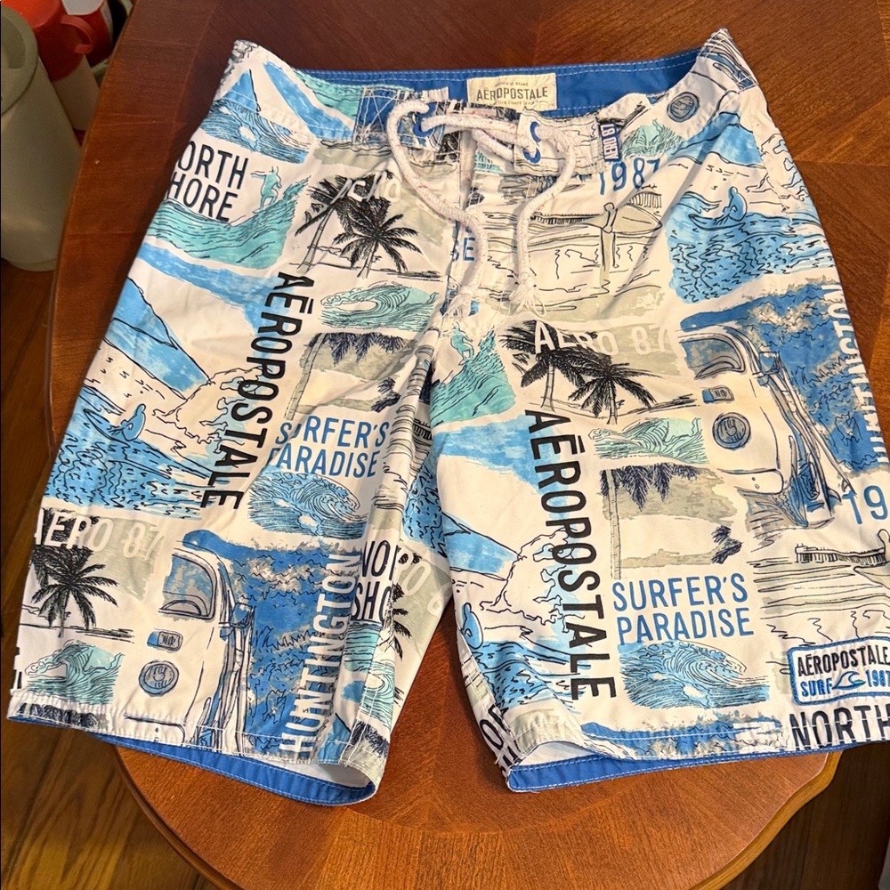 Aeropostale Men's Graphic Blue and White Board Shorts